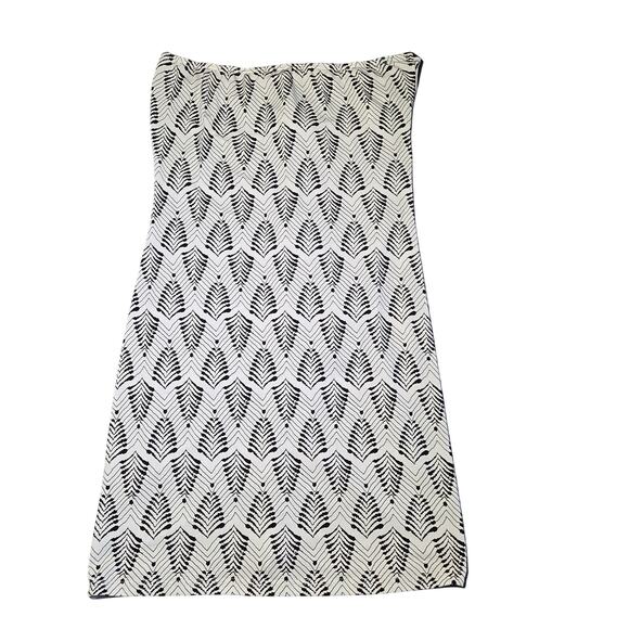 Misty Rose Black & White Bodycon Mini Dress. Size Small - Picture 2 of 6